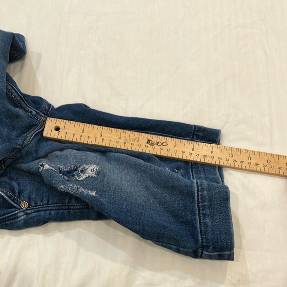 Zyker Ins Co.  Designer Denim Shorts - Picture 12 of 16